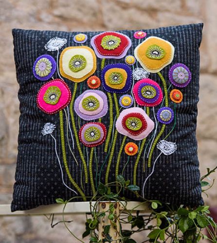 Picture of WW Cushion Wallflower